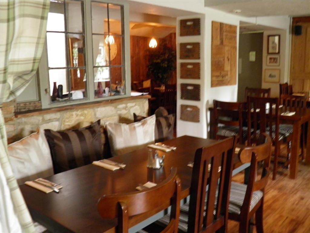Eynsham The Talbot Inn מראה חיצוני תמונה