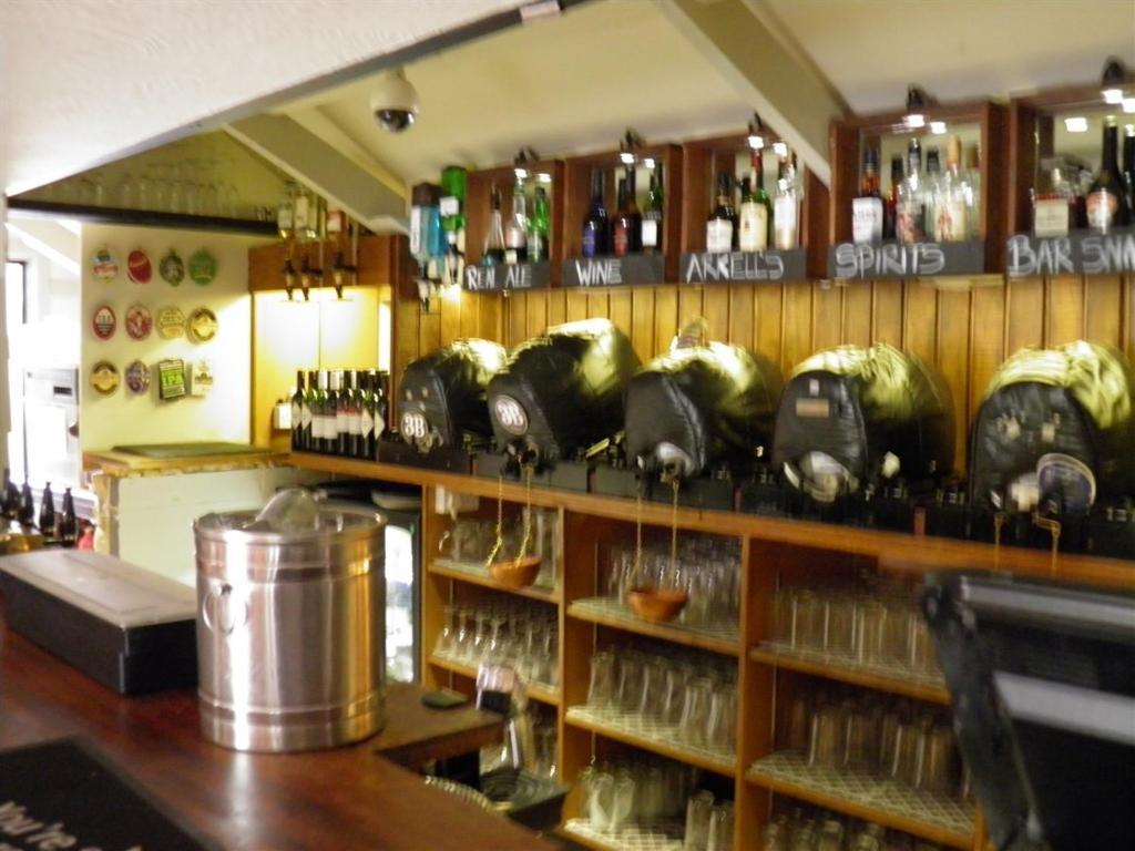 Eynsham The Talbot Inn מראה חיצוני תמונה